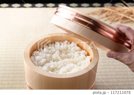 江戸おひつ ( 木製おひつ )保存するだけでお米がツヤツヤふっくららおいしい炊き立てご飯 江戸おひつ ( 木製おひつ )保存するだけでお米がツヤツヤふっくららおいしい炊き立てご飯 117211078