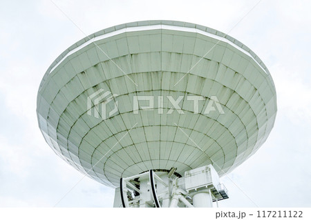 野辺山宇宙電波観測所にある45m電波望遠鏡の裏側 117211122