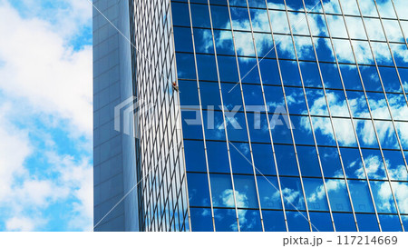 川口総合文化センターリリアと青空の風景 川口総合文化センターリリアと青空の風景 117214669