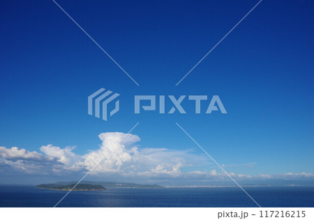 兵庫県洲本市　生石公園から友ヶ島・加太・和歌山市方面を望む 117216215