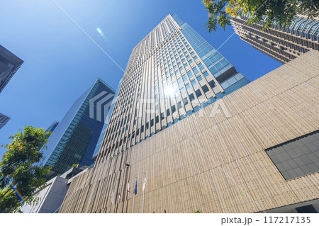 インターコンチネンタルホテル大阪と夏の青空 117217135