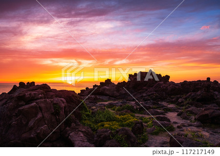 十六羅漢岩・夕景 117217149