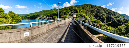 新緑の神浦ダム　パノラマ　【長崎市】 117219555