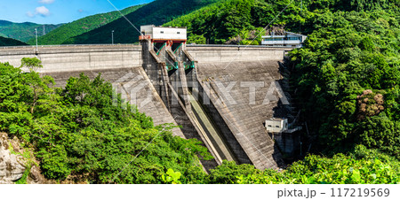新緑の神浦ダム　パノラマ　【長崎市】 117219569