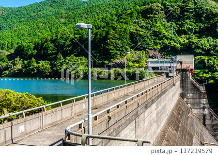 新緑の神浦ダム　【長崎市】 117219579