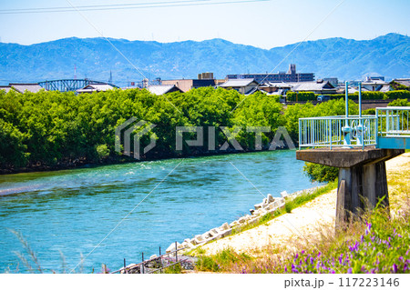 【京都風景】宇治川の緩やかな流れ（観月橋から宇治橋まで） 117223146