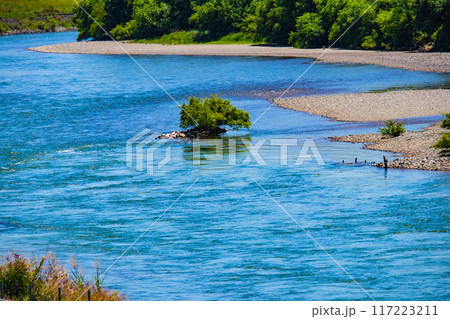 【京都風景】宇治川の緩やかな流れ（観月橋から宇治橋まで） 117223211