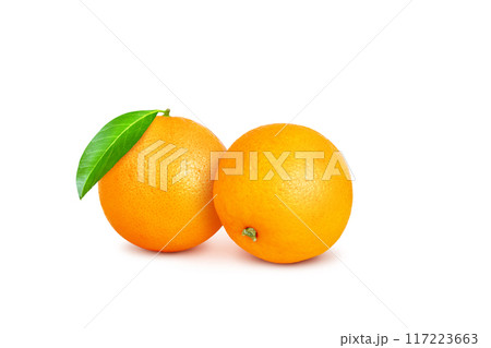 Full orange, two oranges, with green leaves isolated on a white background. 117223663