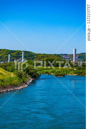 【京都風景】宇治川の緩やかな流れ（観月橋から宇治橋まで） 117223757