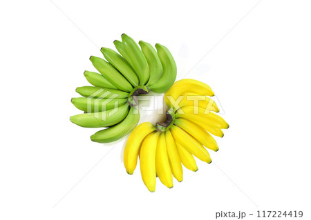 Raw banana and ripe banana isolated on white background with cross section and depth of field. 117224419