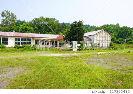 当麻町立緑郷小学校(廃校) 当麻町立緑郷小学校(廃校) 117225456