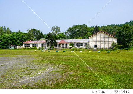当麻町立緑郷小学校(廃校) 当麻町立緑郷小学校(廃校) 117225457