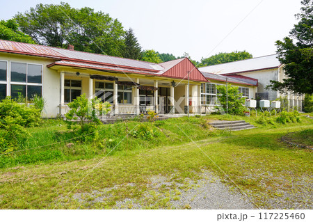 当麻町立緑郷小学校（廃校） 117225460