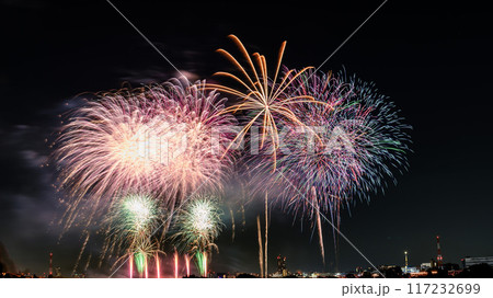 戸田橋花火大会・いたばし花火大会のスターマイン 117232699