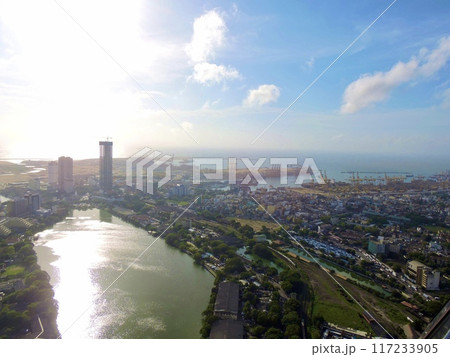 コロンボ情景 117233905