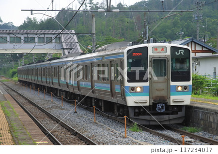 篠ノ井線を走行する211系電車の快速列車_2024/7/6撮影 篠ノ井線を走行する211系電車の快速列車_2024/7/6撮影 117234017