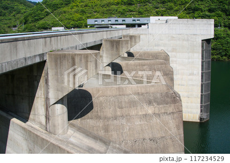 苫田ダム 117234529