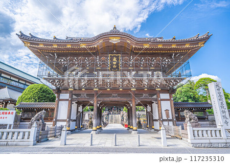 成田山新勝寺の総門と石碑【千葉県成田市】 117235310