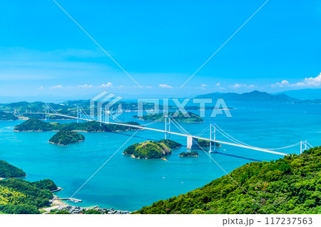 愛媛 しまなみ海道　～亀老山展望公園から見る来島海峡大橋～ 117237563
