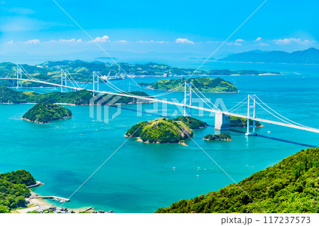愛媛 しまなみ海道 ~亀老山展望公園から見る来島海峡大橋~ 愛媛 しまなみ海道 ~亀老山展望公園から見る来島海峡大橋~ 117237573