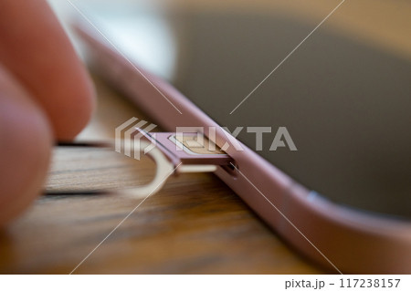 スマホのsim交換 117238157