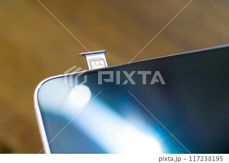 スマホのnanoSIMカード 117238195
