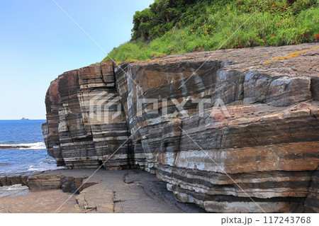 【山口県】晴天の須佐ホルンフェルス(萩ジオパーク) 【山口県】晴天の須佐ホルンフェルス(萩ジオパーク) 117243768