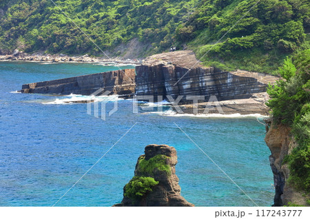 【山口県】晴天の須佐ホルンフェルス(萩ジオパーク) 【山口県】晴天の須佐ホルンフェルス(萩ジオパーク) 117243777