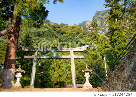 妙義山 妙義神社の風景 群馬県 日本 妙義山 妙義神社の風景 群馬県 日本 117244284