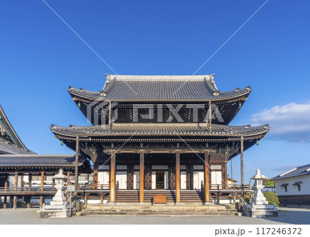 京都　本山興正寺　阿弥陀堂 117246372