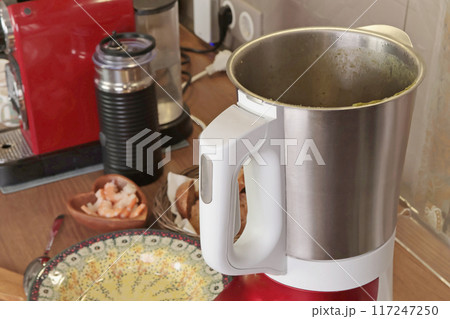 Electric soup maker for making pureed vegetable soup. Useful cream soup and healthy eating. Cooking at home in kitchen. Home smart equipment. Electric soup maker for making pureed vegetable soup. Useful cream soup and healthy eating. Cooking at home in kitchen. Home smart equipment. 117247250