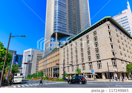 東京　千代田区 有楽町　日比谷通りから見た 東京ミッドタウン日比谷 117249865