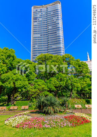 東京　千代田区 有楽町　日比谷公園から見た 東京ミッドタウン日比谷 117249875