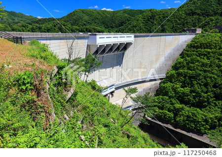 【広島県】快晴の温井ダム 【広島県】快晴の温井ダム 117250468