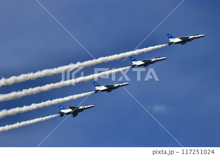 この技術が日本の空を護る…美しい編隊飛行を魅せるブルーインパルス 117251024