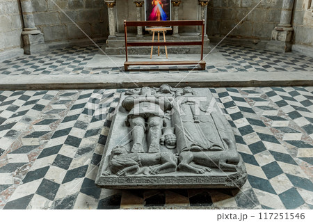 Basilica of Saint-Quentin, picardy, France 117251546