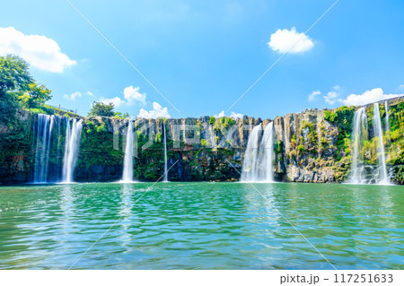 夏の原尻の滝 大分県豊後大野市 夏の原尻の滝 大分県豊後大野市 117251633