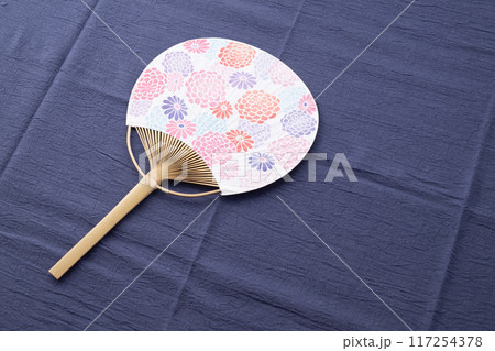 Japanese round fans. Japanese round fans. 117254378
