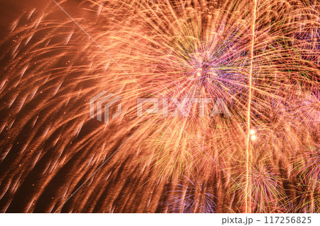 関東人気・戸田橋いたばし花火大会のスターマイン 117256825