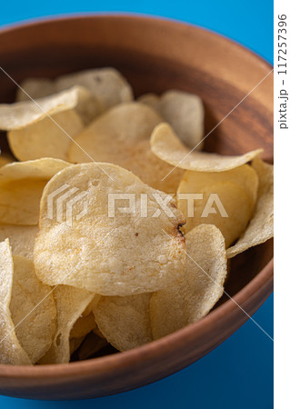 ポテトチップス 117257396