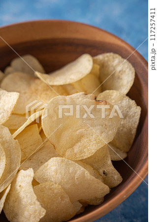 ポテトチップス 117257411