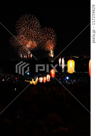 colorful fireworks and Japanese lantern colorful fireworks and Japanese lantern 117259829