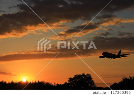 美しい朝焼け空 117260399
