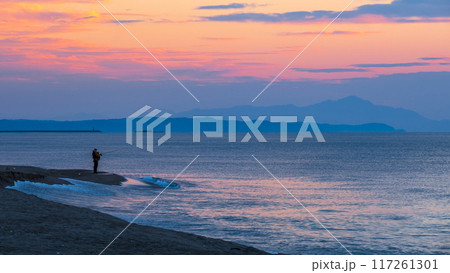 夕暮れの海 夕暮れの海 117261301