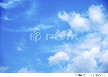 夏の空 青空 晴れ 8月 空素材 夏の空 青空 晴れ 8月 空素材 117262767
