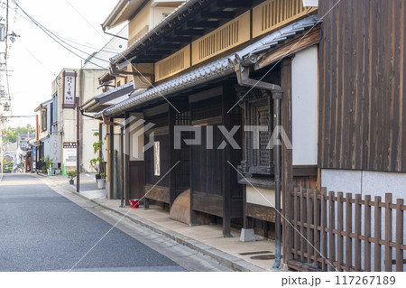 ならまち 中新屋町 風情ある町並み ならまち 中新屋町 風情ある町並み 117267189