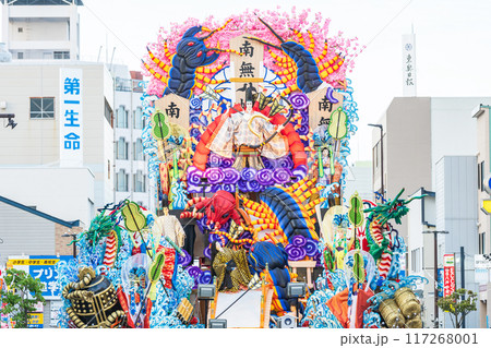 「青森県」豪華絢爛な山車の競演　八戸三社大祭・夏 117268001