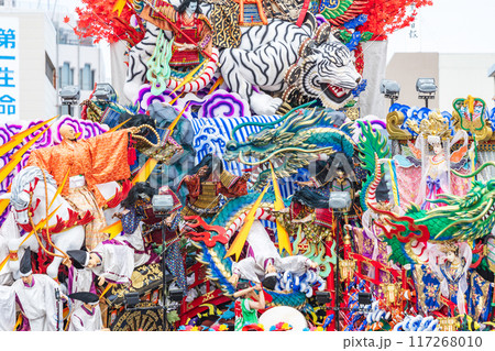 「青森県」豪華絢爛な山車の競演　八戸三社大祭・夏 117268010