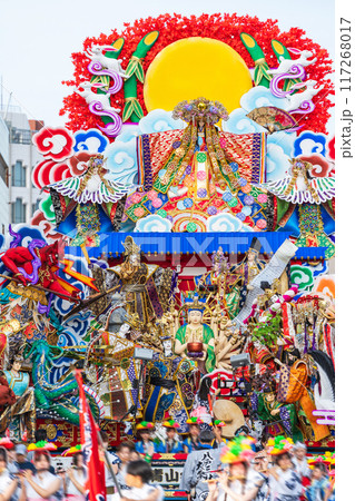 「青森県」豪華絢爛な山車の競演 八戸三社大祭・夏 「青森県」豪華絢爛な山車の競演 八戸三社大祭・夏 117268017