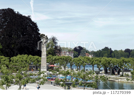 Graf Zeppelin Memorial in Konstanz, Lake Constance in Germany Graf Zeppelin Memorial in Konstanz, Lake Constance in Germany 117270399
